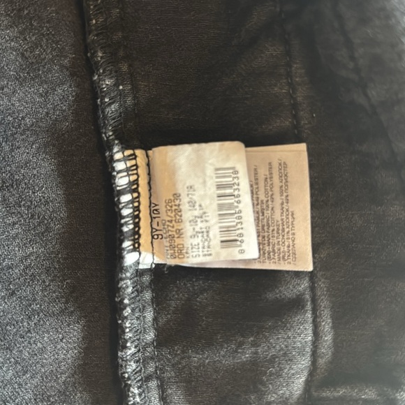 Denim hoodie jacket with sweatshirt sleeves in black and gray - Picture 4 of 10